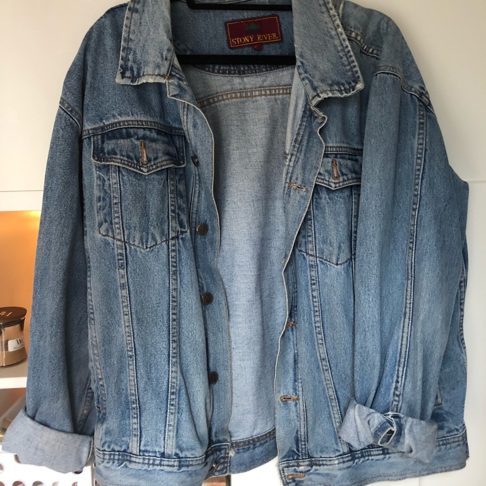 VINTAGE OVERSIZED DENIM JACKET
